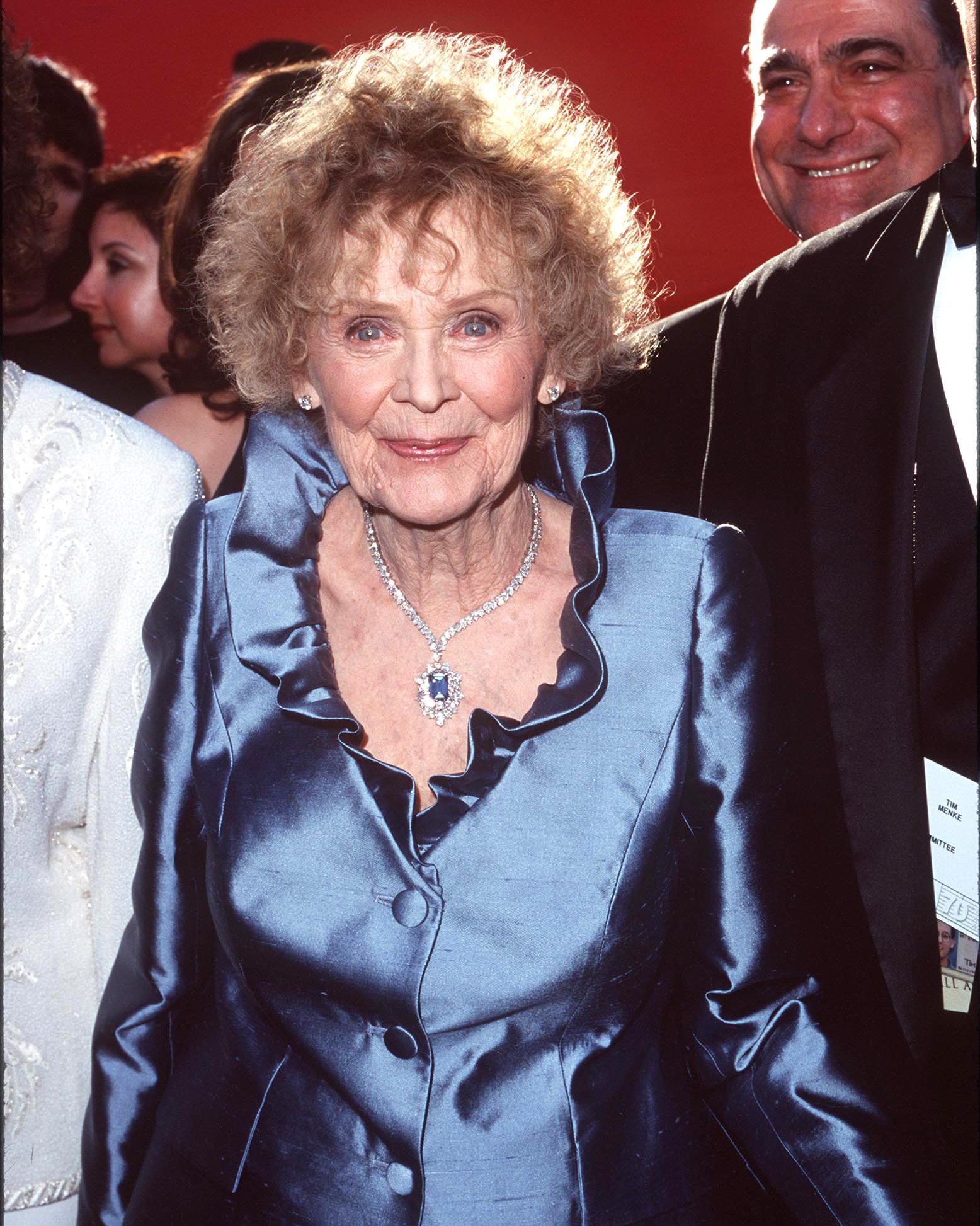 Gloria Stuart at the 70th Annual Oscars Academy Awards Red Carpet on March 23, 1998. (Getty Images)