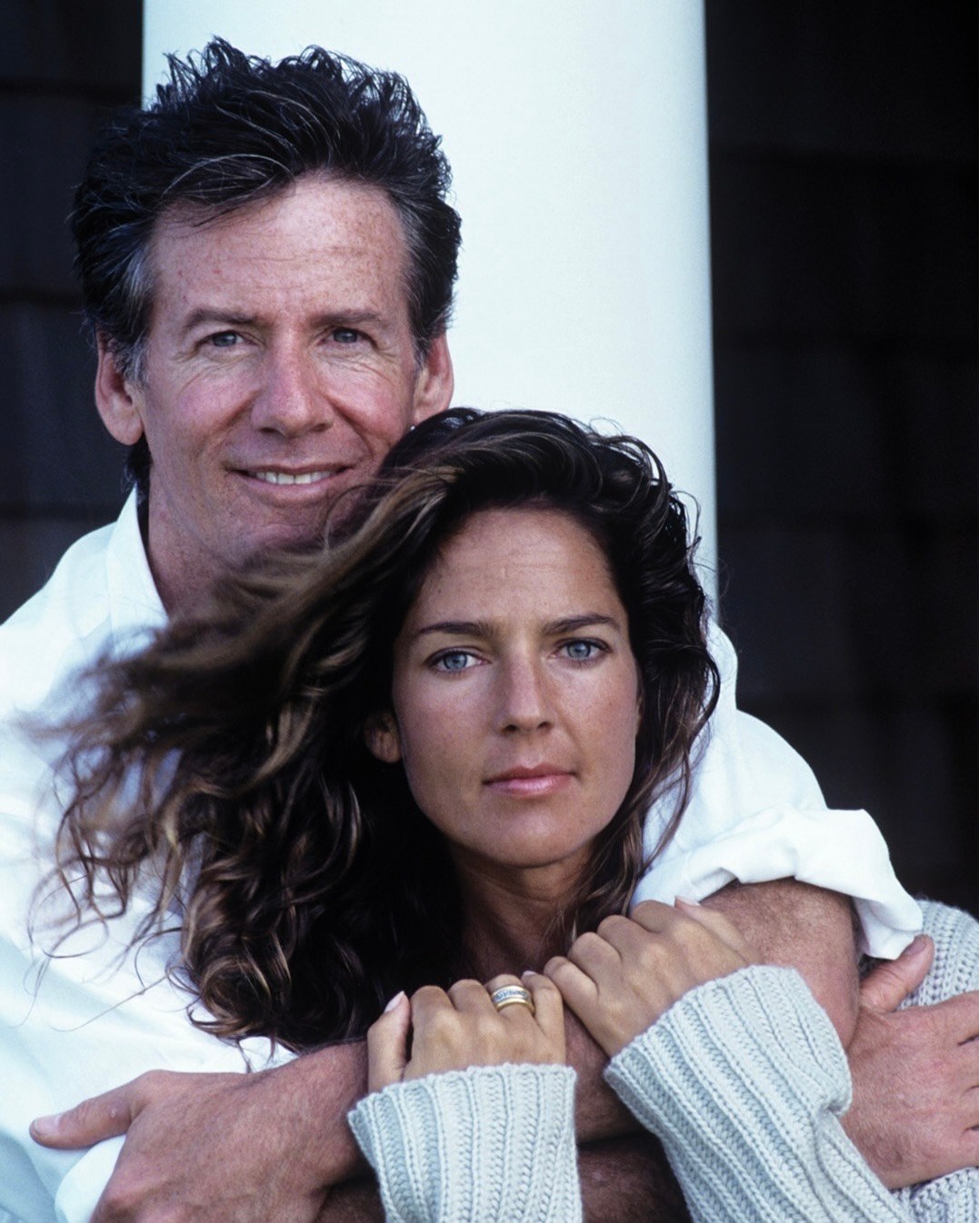 In 1993, Calvin Klein posed with Kelly Klein wearing her vintage diamond and gold eternity band, which came from the collection of the Duchess of Windsor.