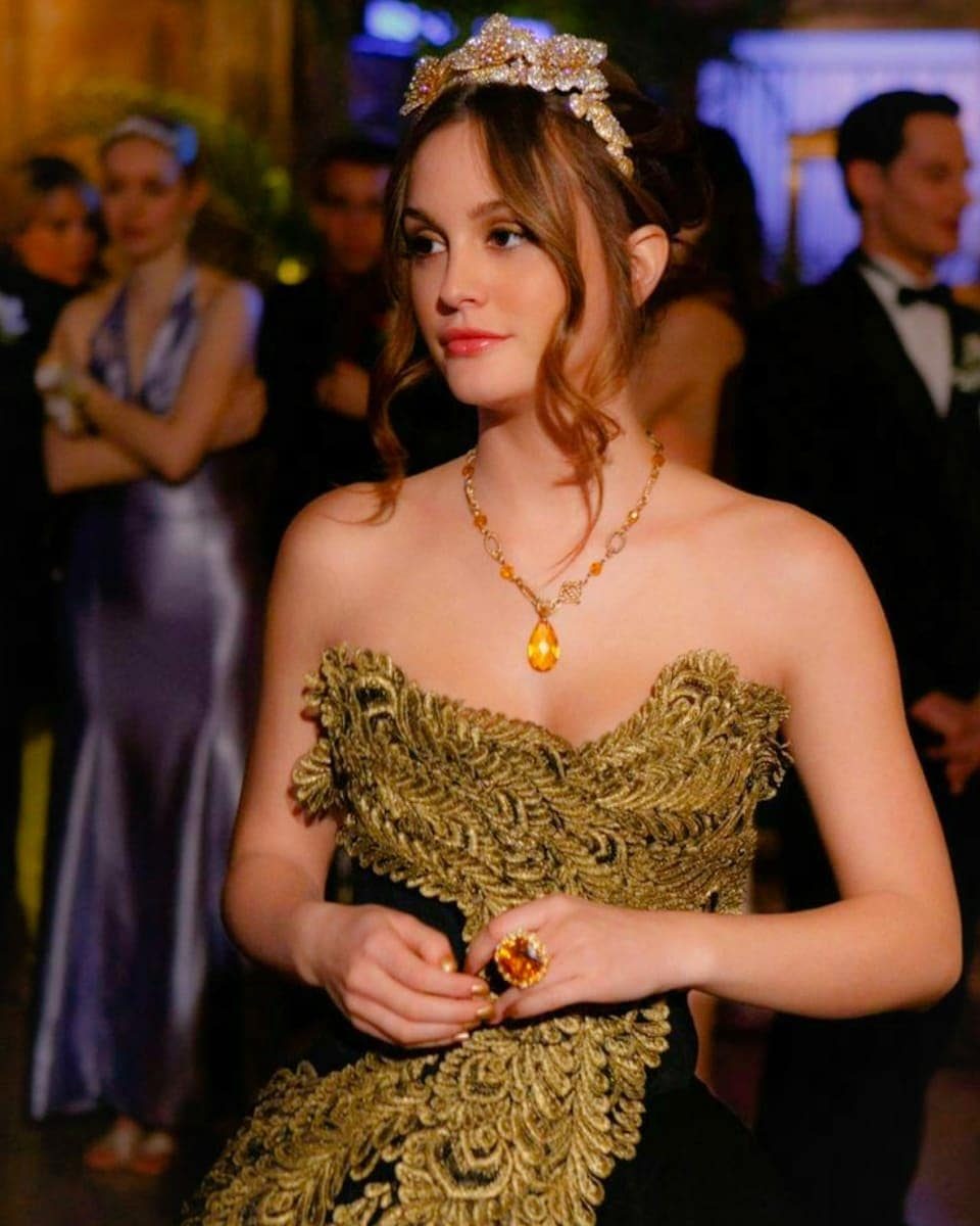 Leighton Meester as Blair Waldorf Gossip Girl outfits diamonds