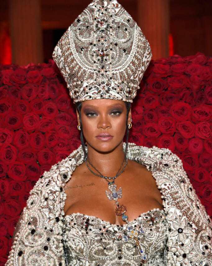 rihanna natural diamond jewelry looks