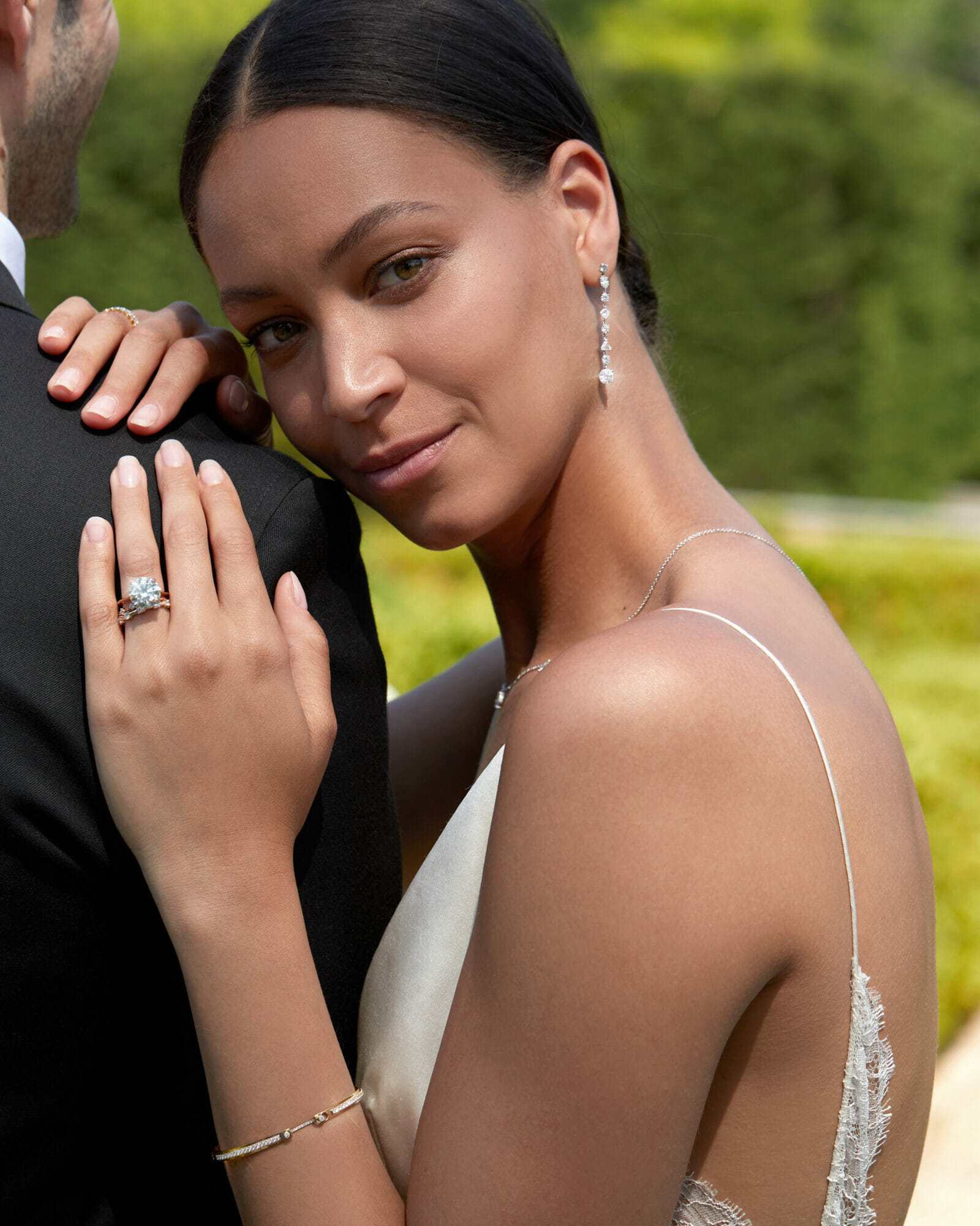A Complete Guide to Classic Wedding Jewelry