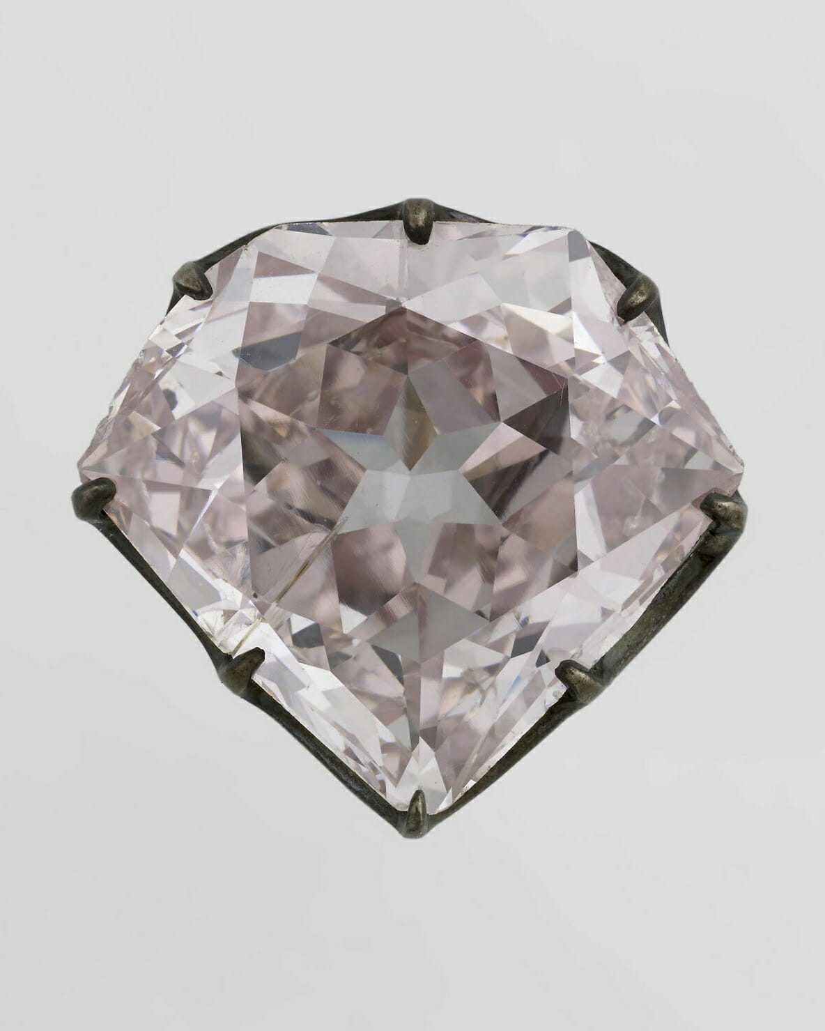 Hortensia Diamond auction