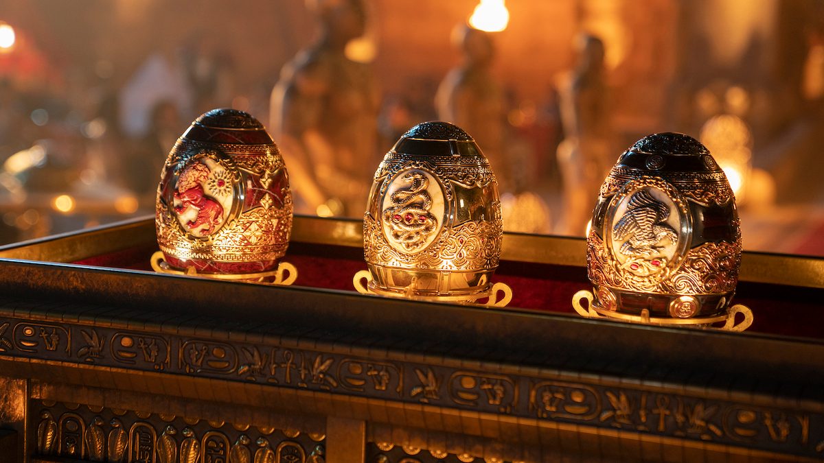 red notice cleopatra eggs netflix