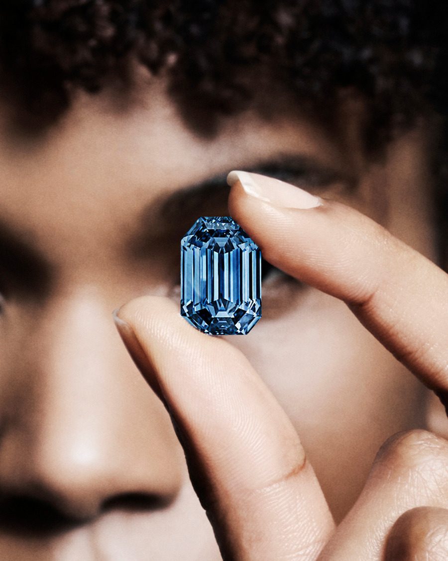 The Cullinan Blue diamond at Sotheby's auction