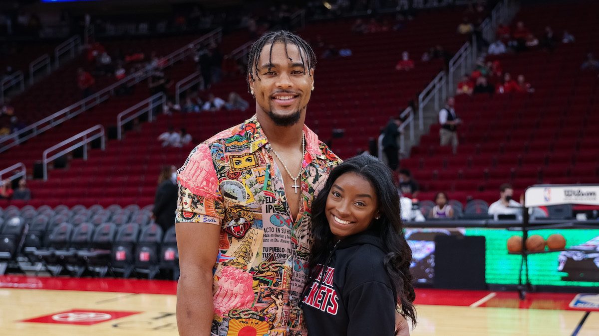 simone biles jonathan owens engagement ring