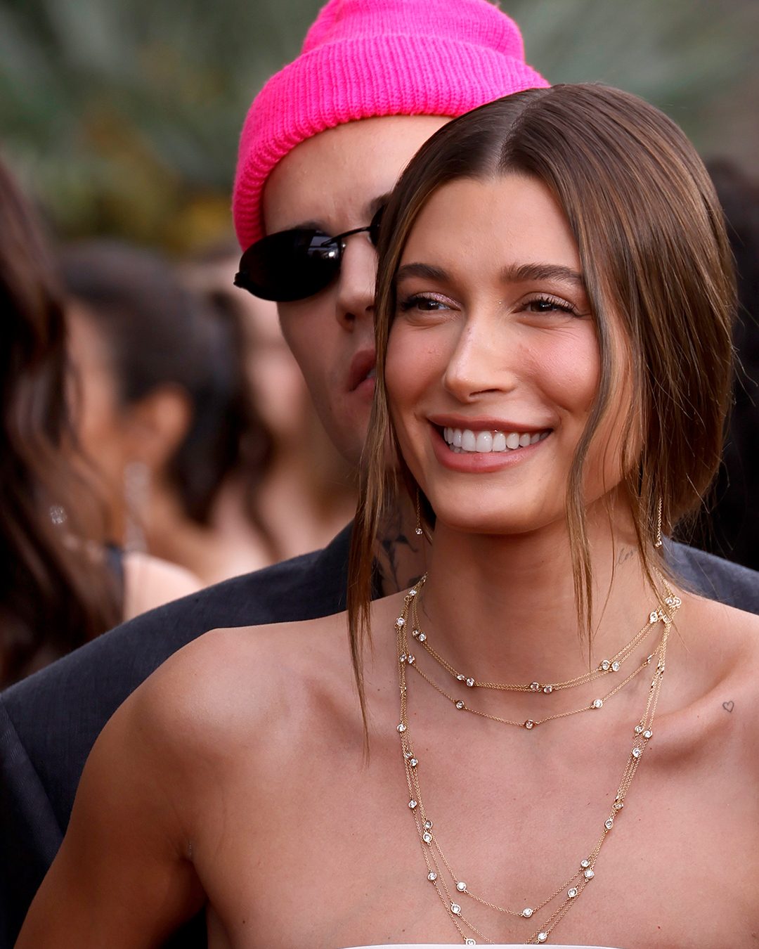grammys 2022 diamond jewelry hailey beiber