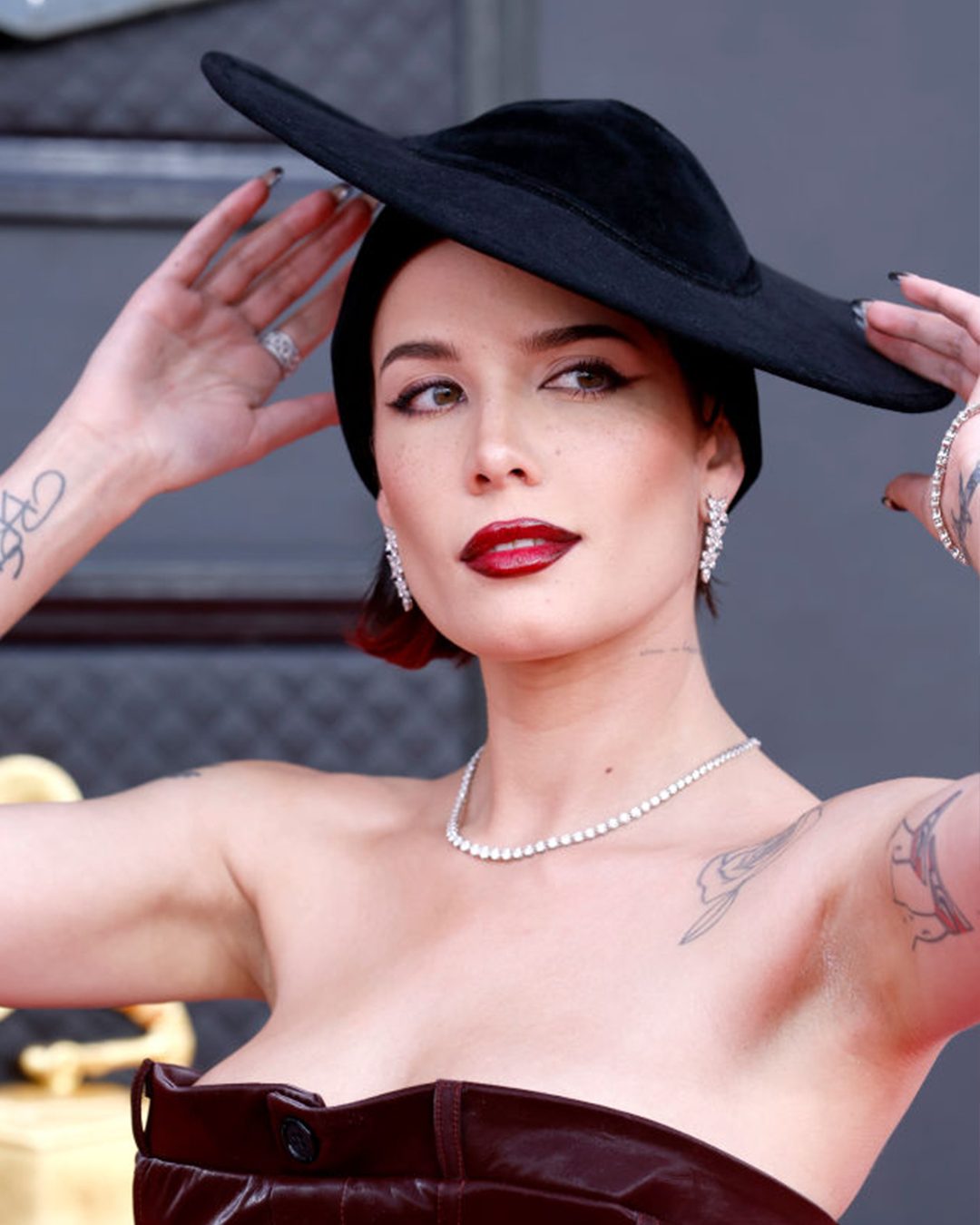halsy grammys 2022 diamond jewelry