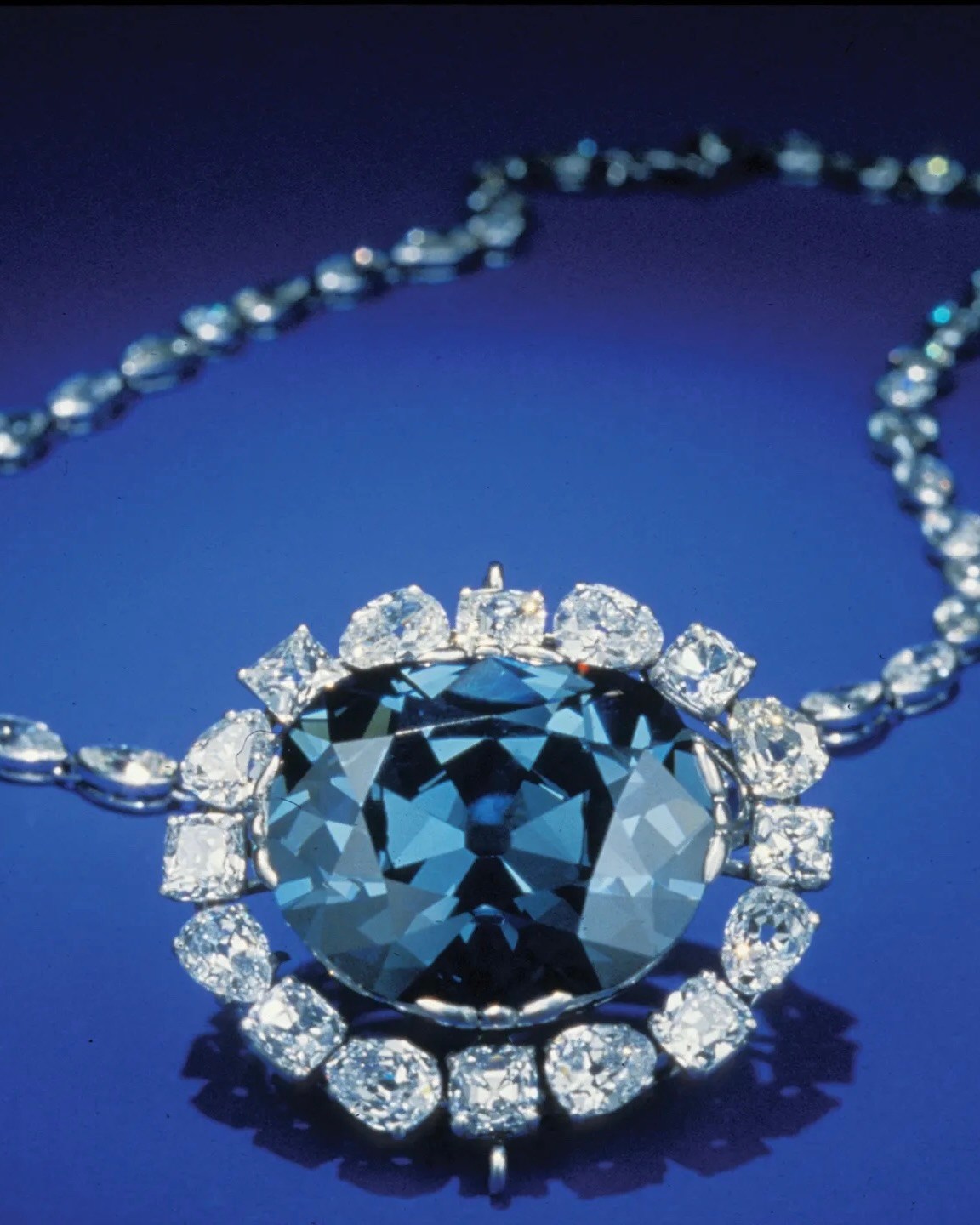 The Hope Diamond Cursed History and Science Behind The Blue Gemstone.jpg