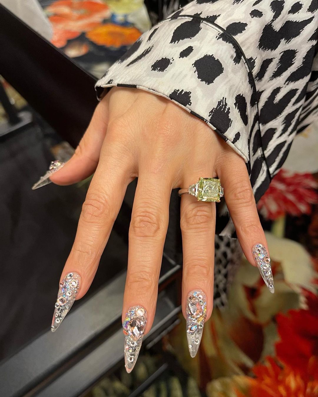 Jennifer Lopez's green diamond engagement ring from Ben Affleck