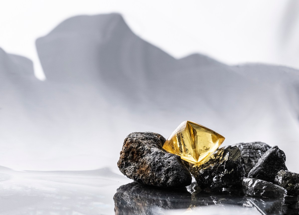 yellow diamond ekati mine canada