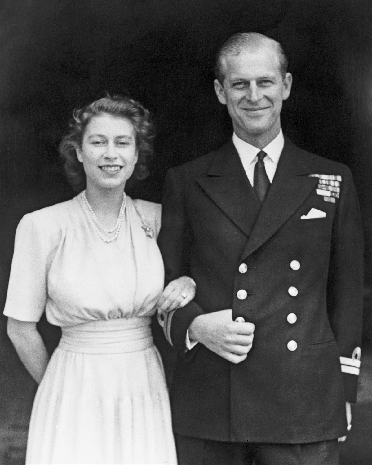 Princess Elizabeth wearing a diamond engagement ring celebrity engagement rings