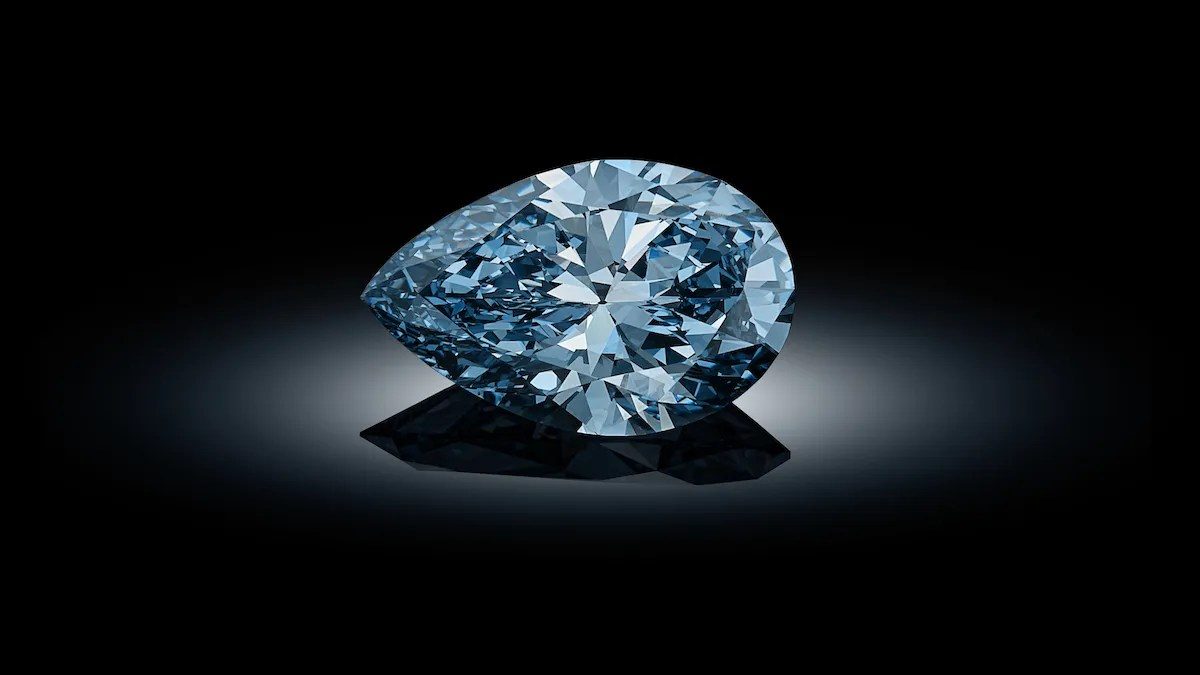 Bulgari Laguna Blu diamond