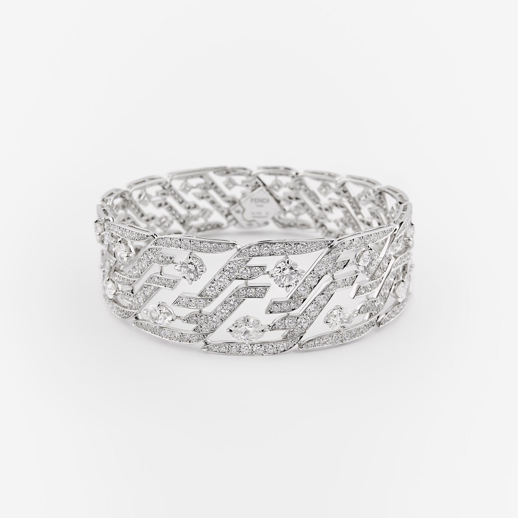 White Gold Bracelet Set with Diamonds