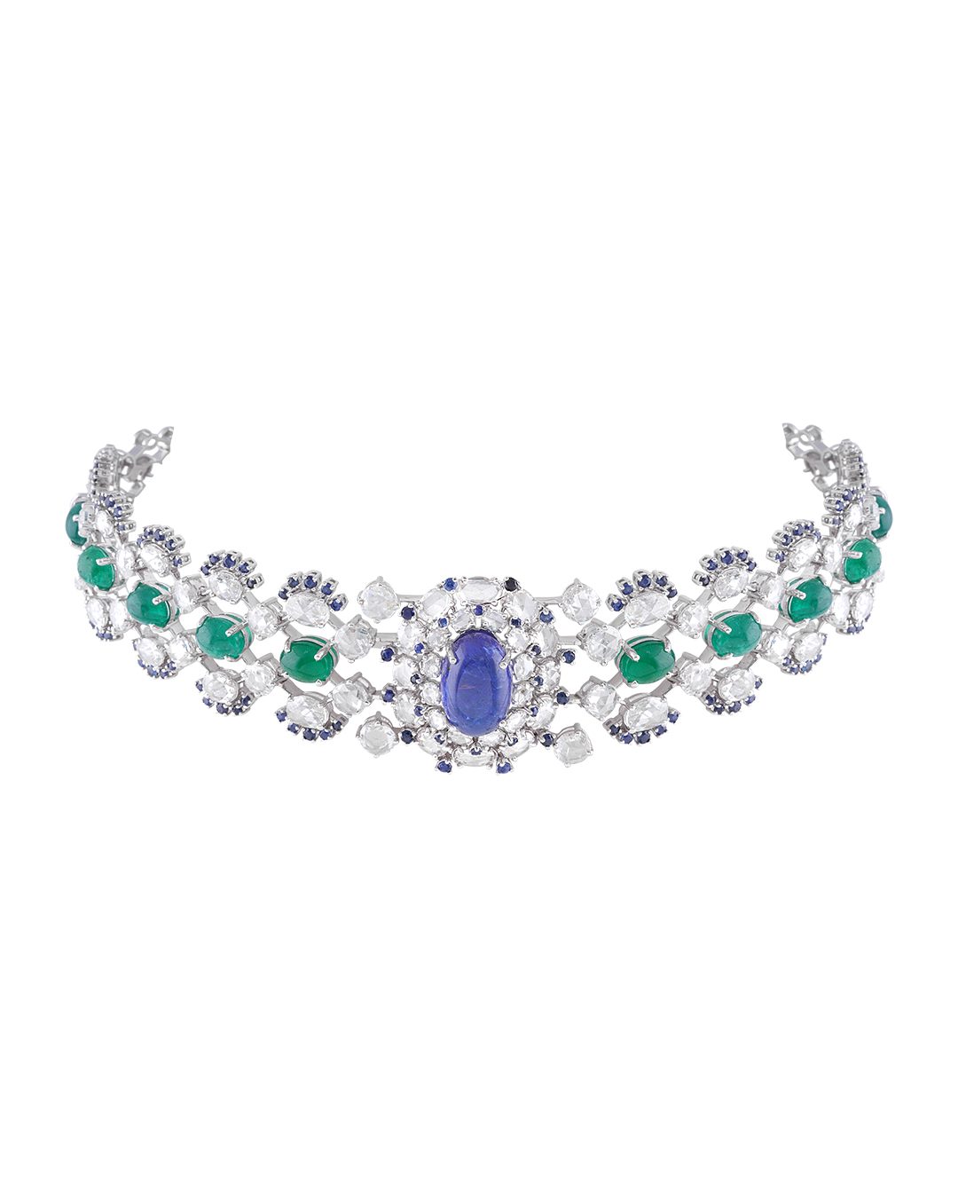 Choker necklace with diamonds
