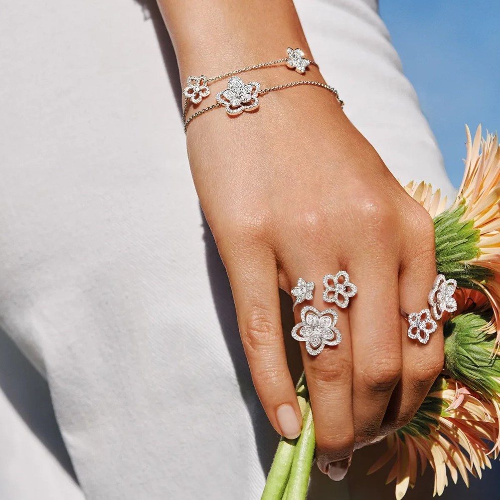floral ring: Graff Wildflower collection