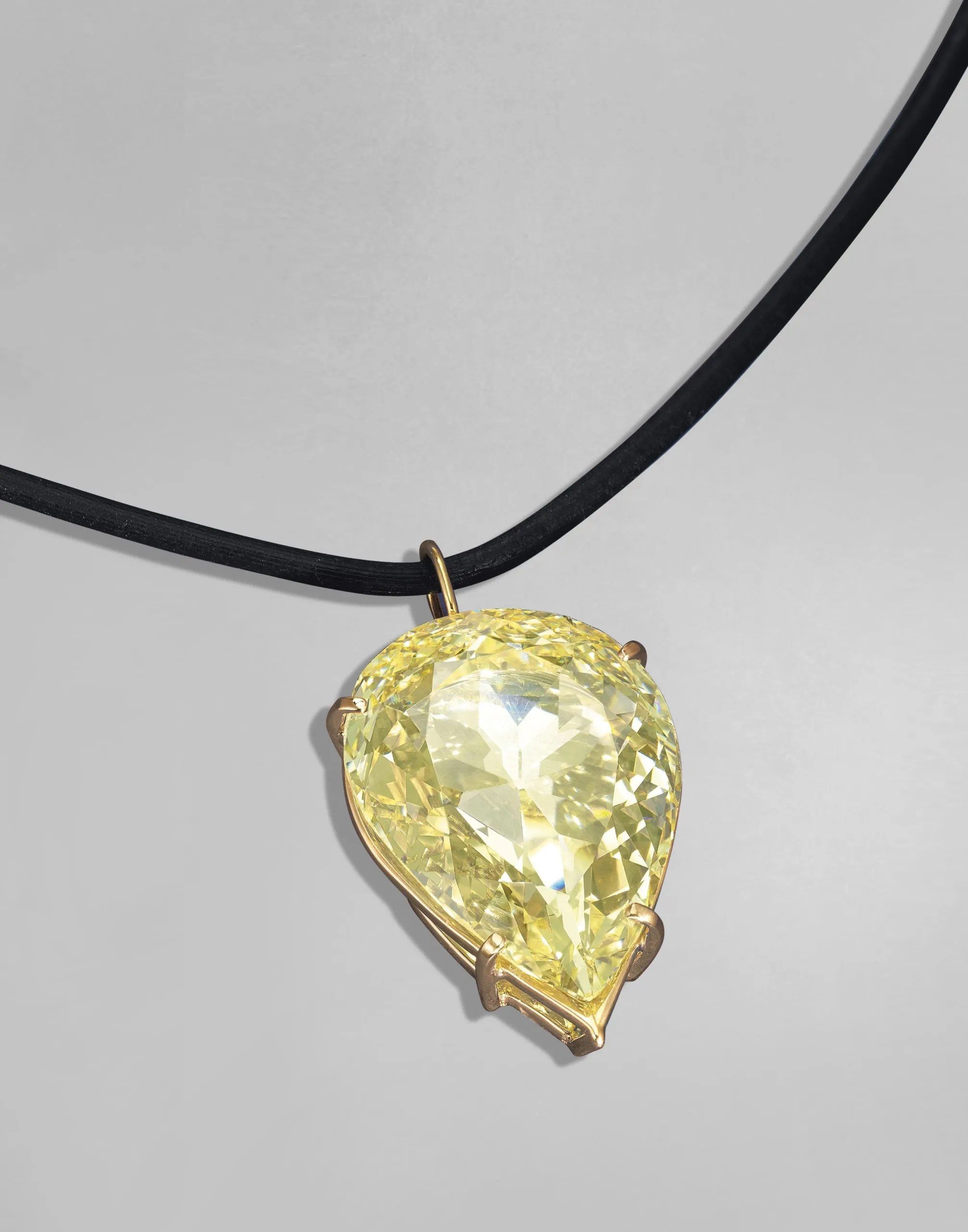 famous diamonds: the moon of baroda