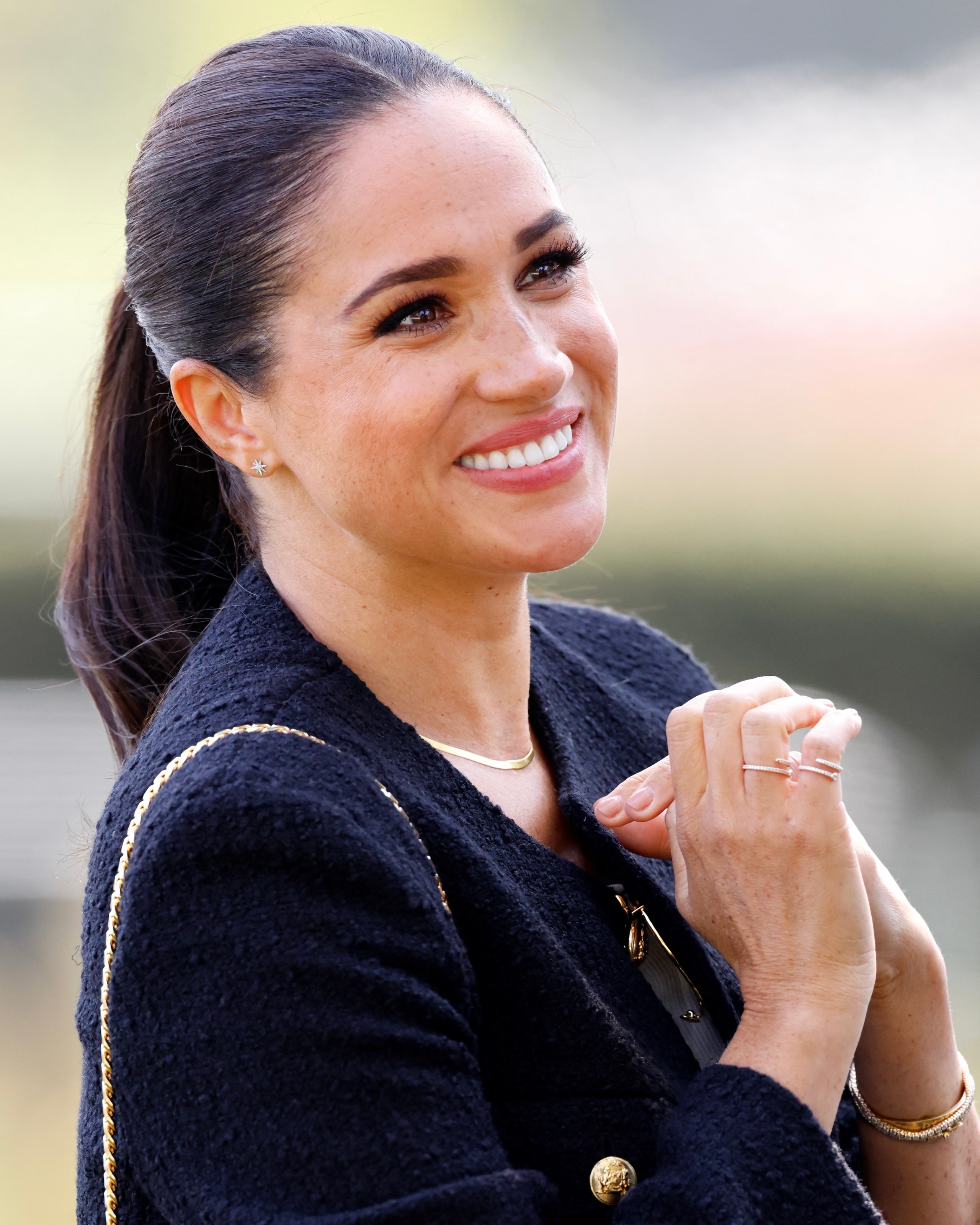 Meghan Markle pinky ring