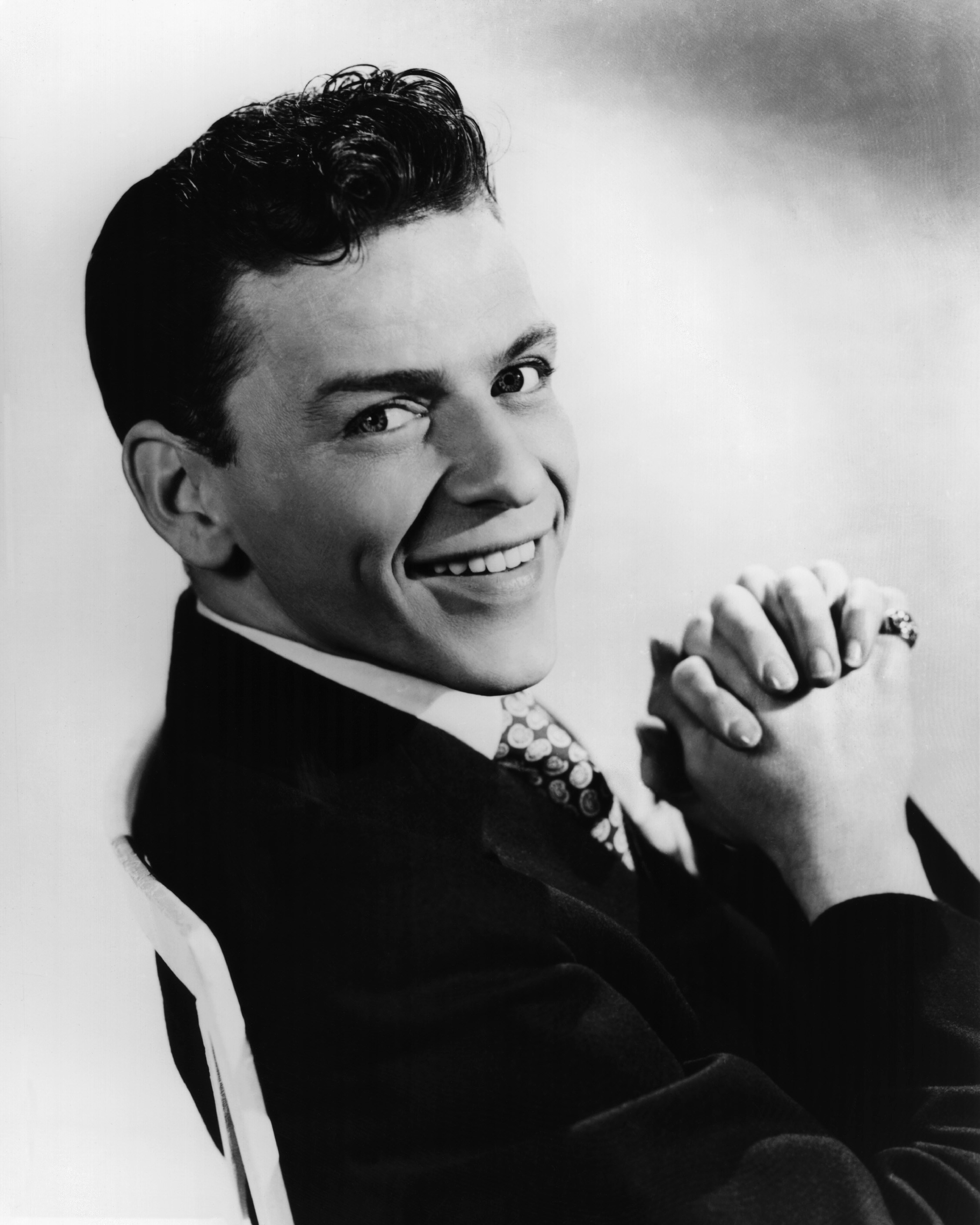 pinky rings in pop culture: frank sinatra pinky ring