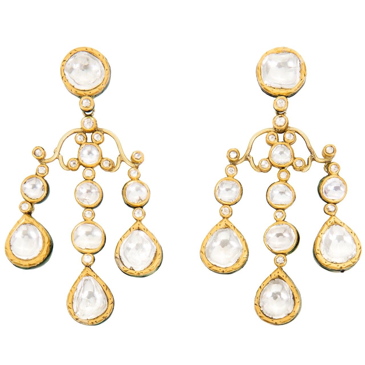 Mughal Empire Jewelry Indian Wedding Jewelry Polki Diamond Pendant Earrings Set in 22-Karat Gold (Courtesy of Munnu The Gem Palace)
