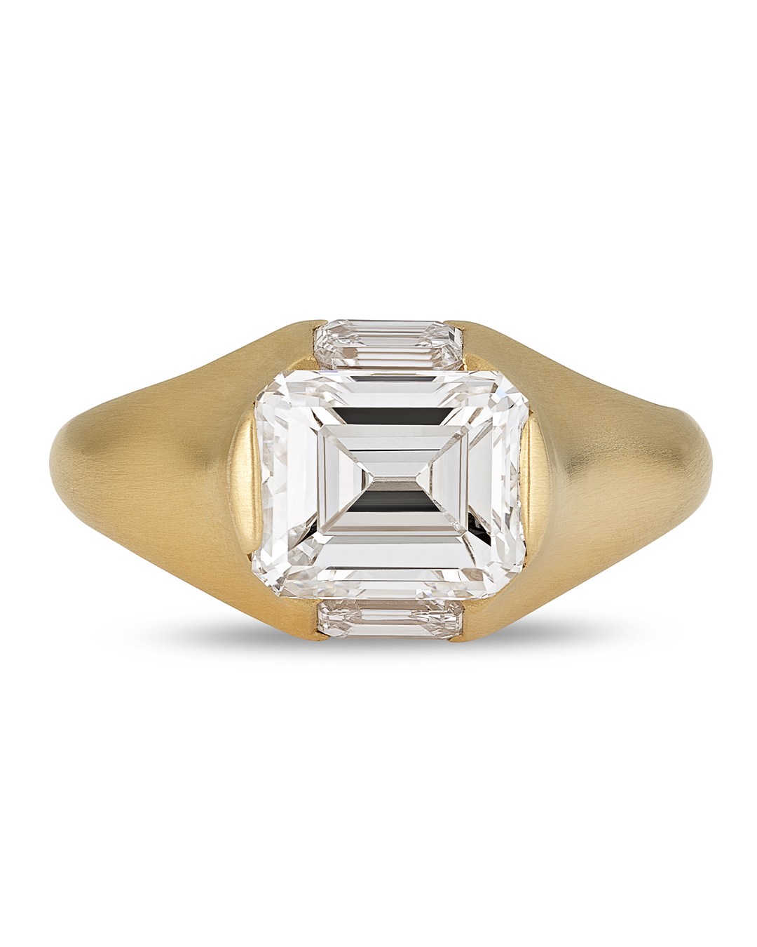 Millie and Noah diamond ring