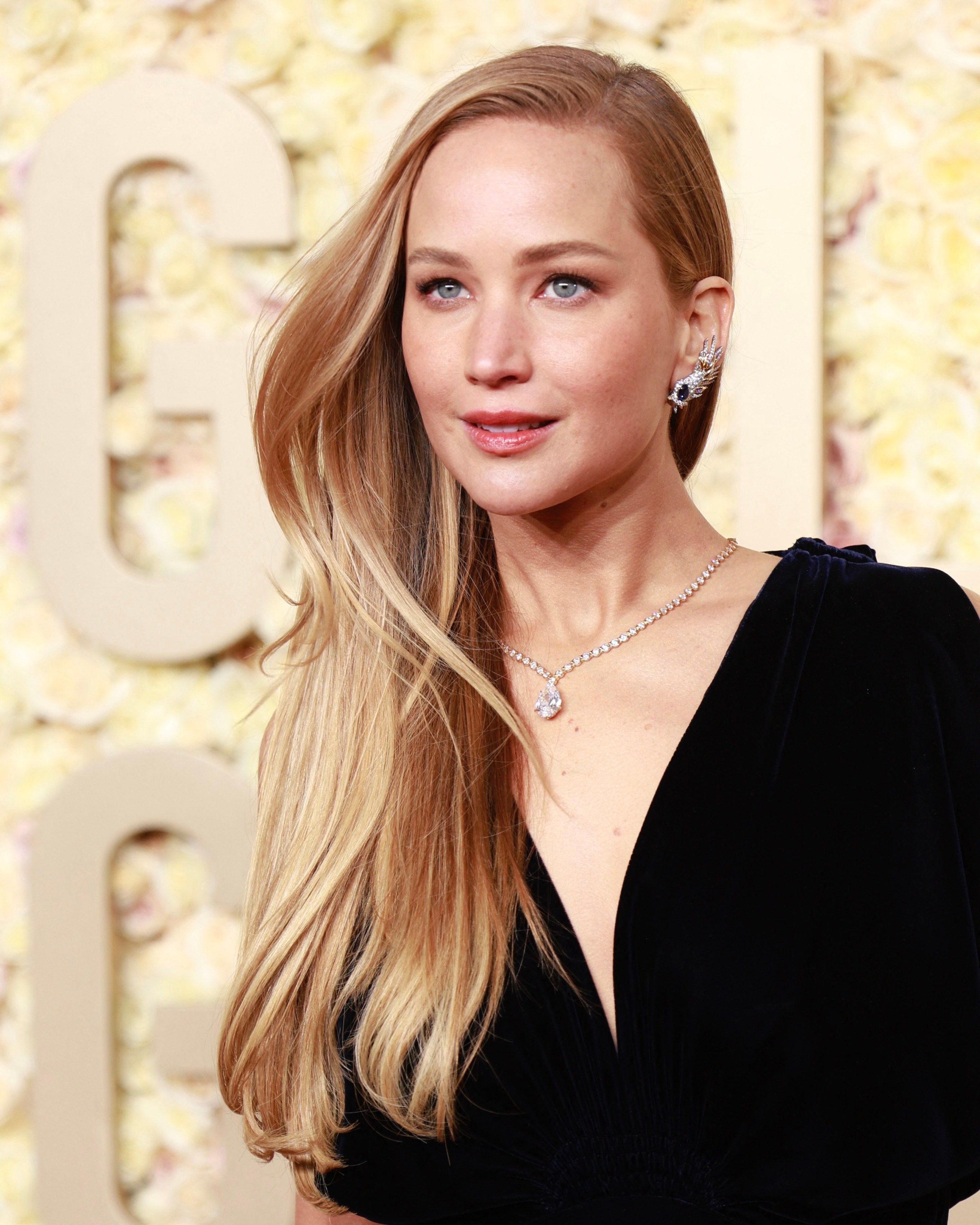 Jennifer Lawrence Wore Tiffany & Co. Jewelry to the 2024 Golden Globes