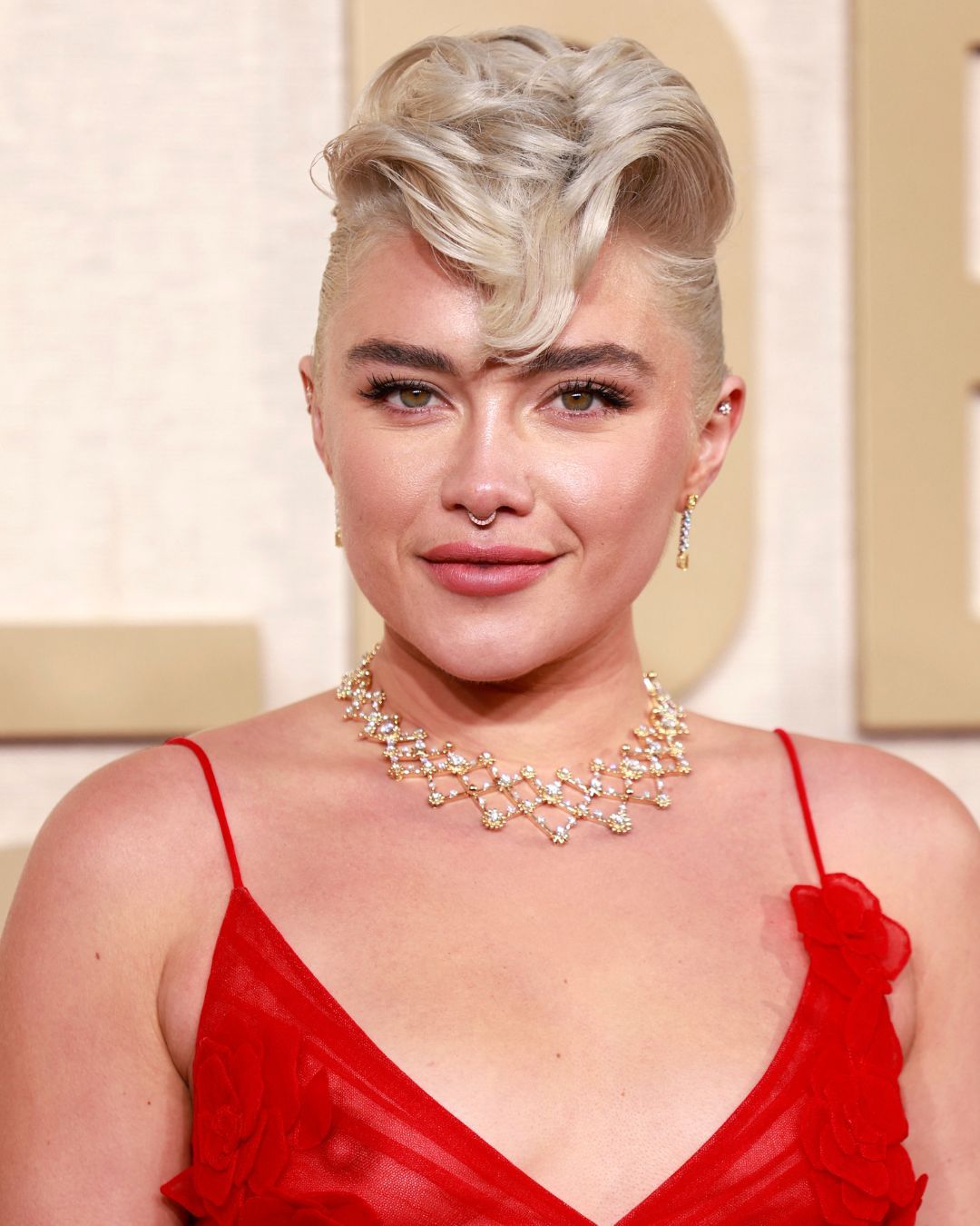 Florence Pugh Wore Tiffany & Co. Jewelry to the 2024 Golden Globes
