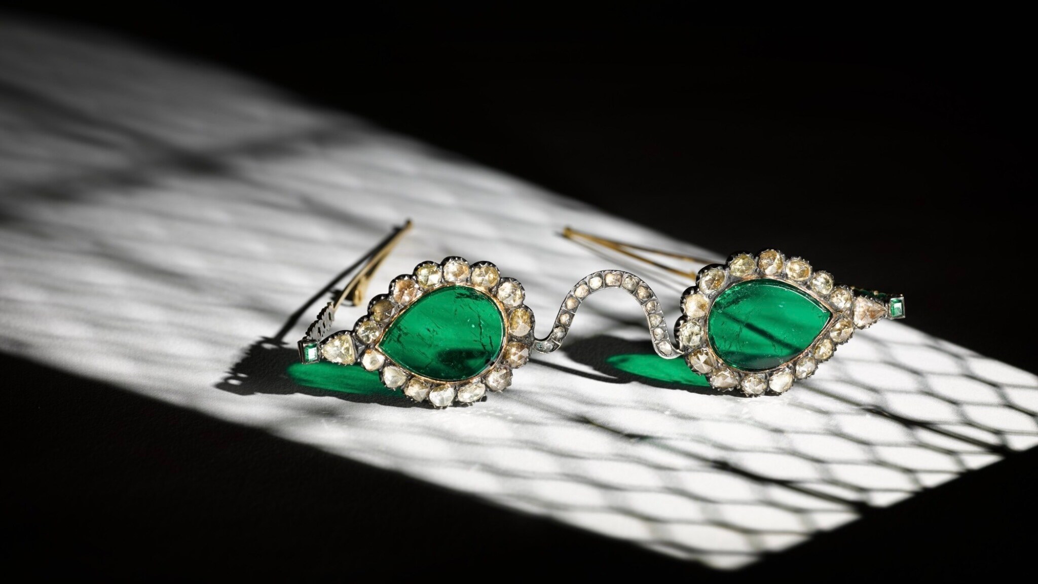 'Gate of Paradise' emerald and rose-cut diamond sunglasses from the Mughal Empire. (Courtesy of Sotheby's)