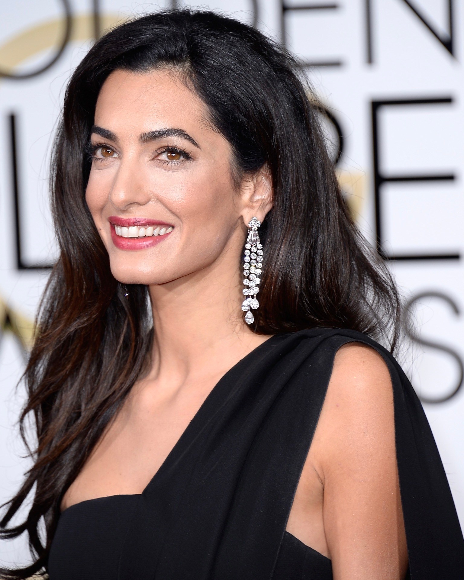 Amal Clooney Wore Harry Winston Jewelry to the 2015 Golden Globes