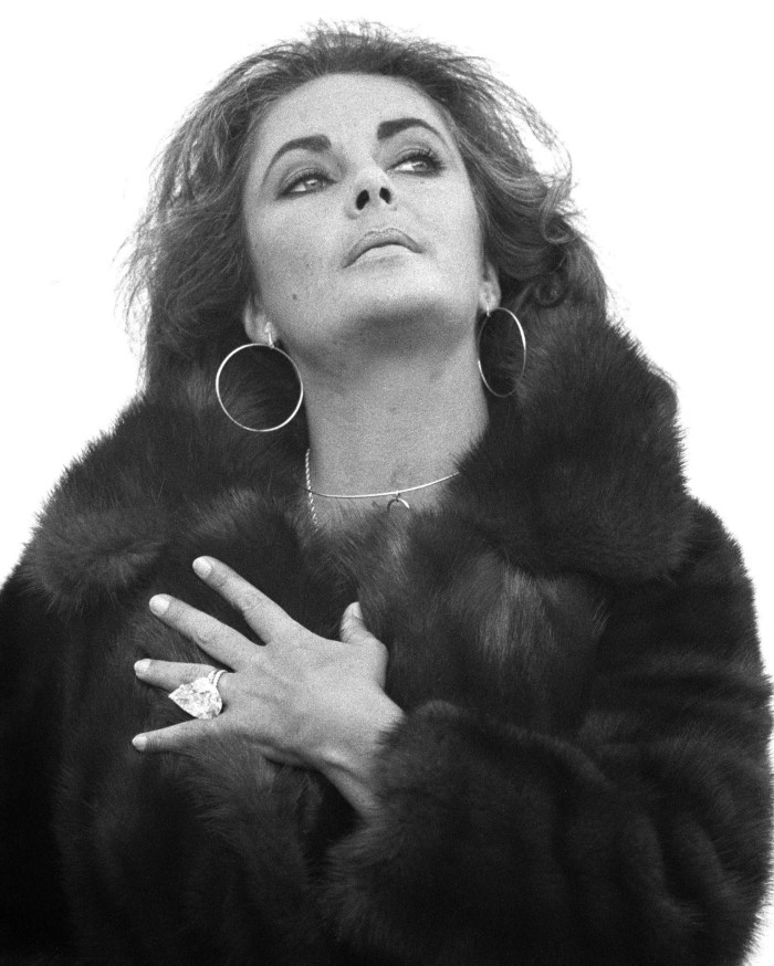 La collection de bagues de fiançailles d’Elizabeth Taylor : les diamants offerts par Richard Burton à Elizabeth Taylor. La bague « Taylor Burton Diamond »