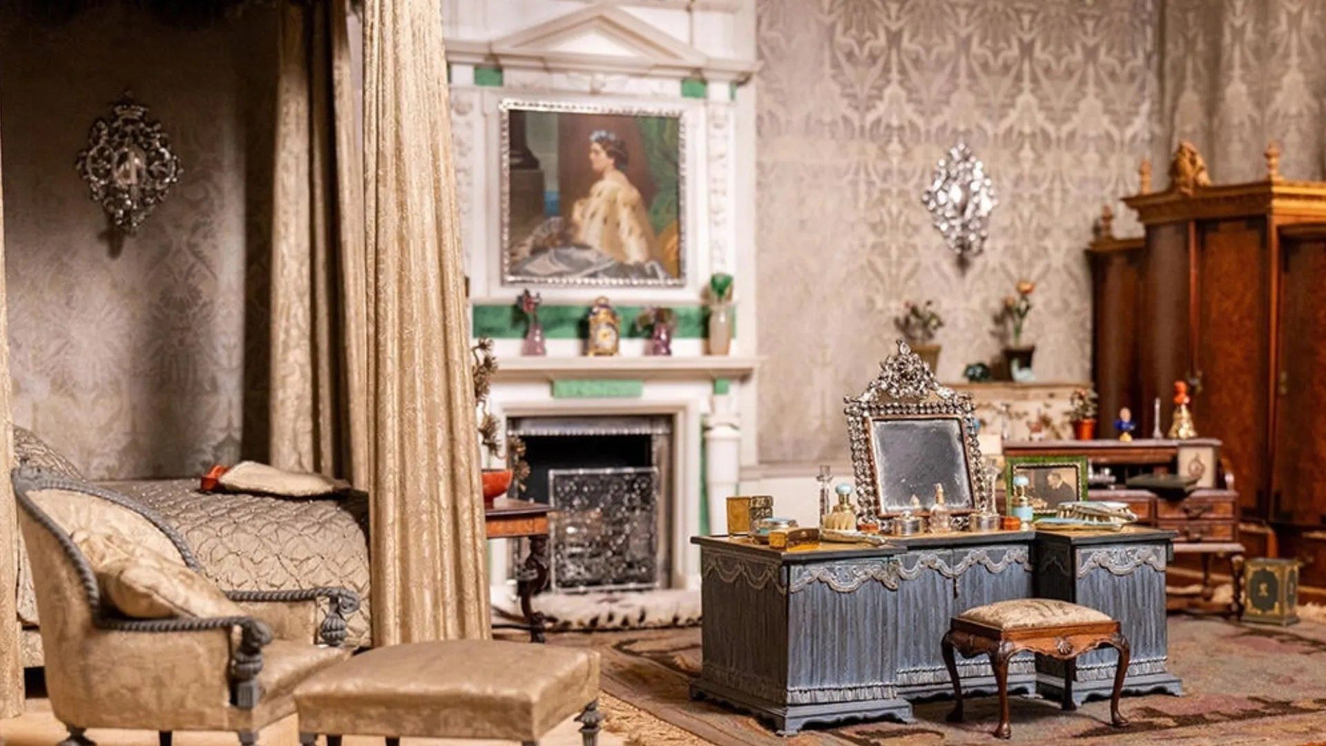 Queen Mary's Dolls' House
