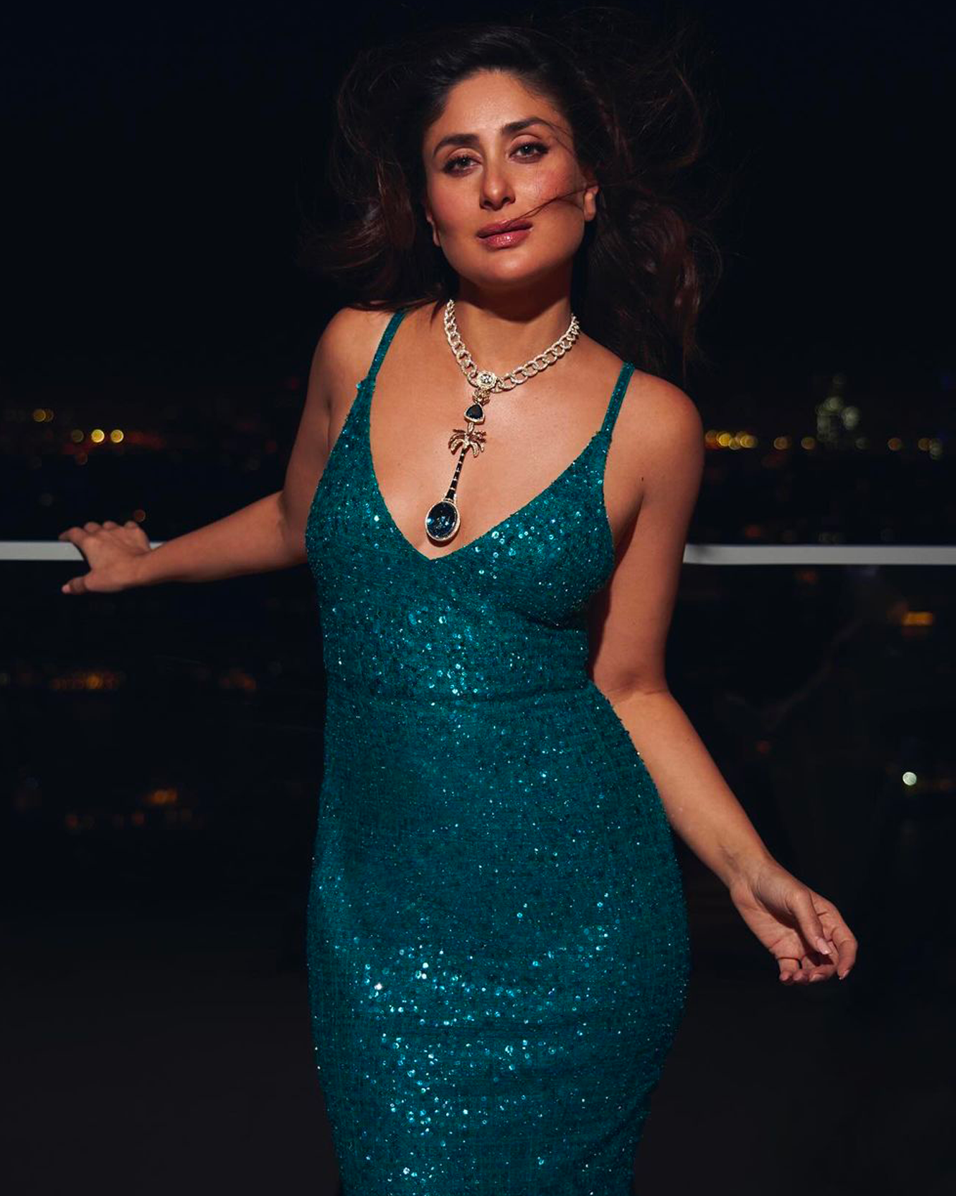 Kareena Kapoor Khan shines in Sabyasachi's Palm Avenue necklace at the Vogue Arabia Ball