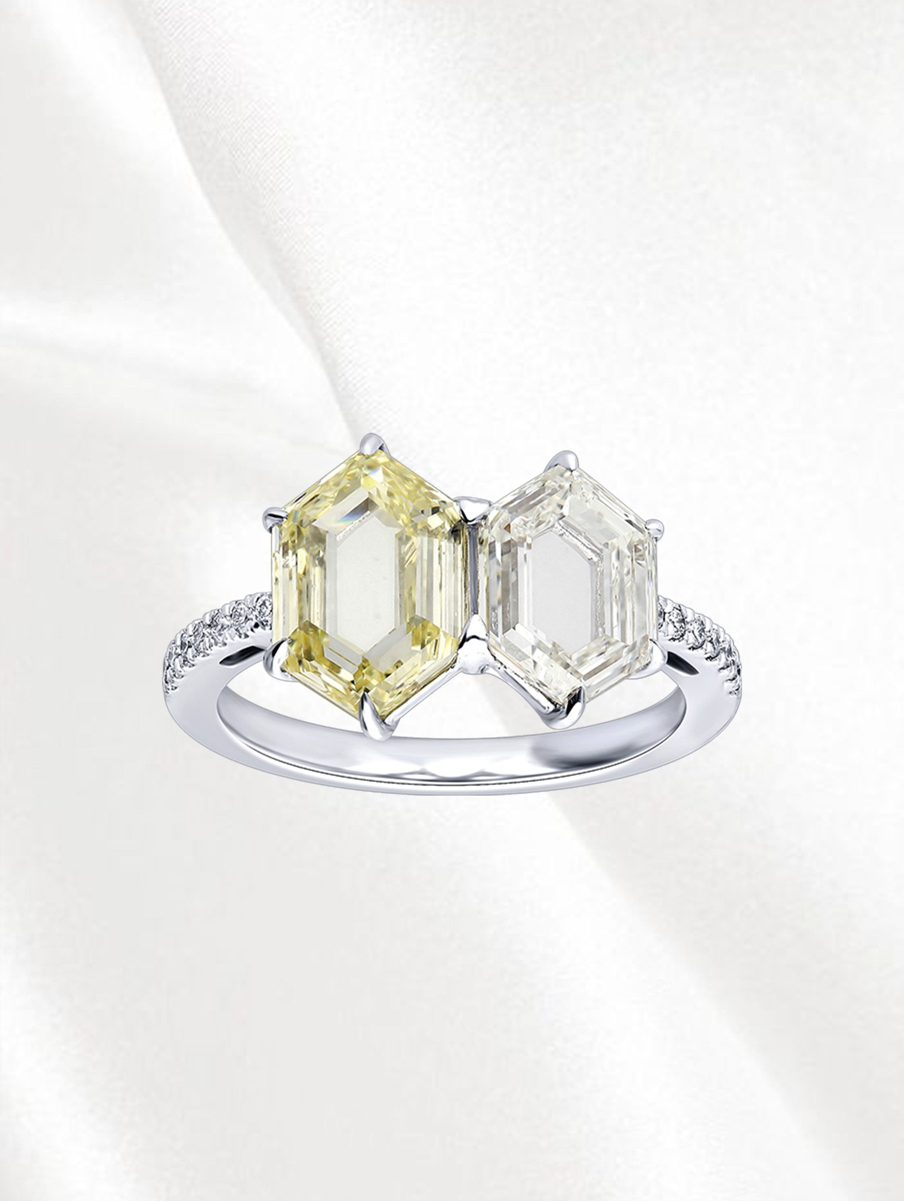 Toi et moi ring featuring two coloured diamonds from ARAYA Fine Jewellery