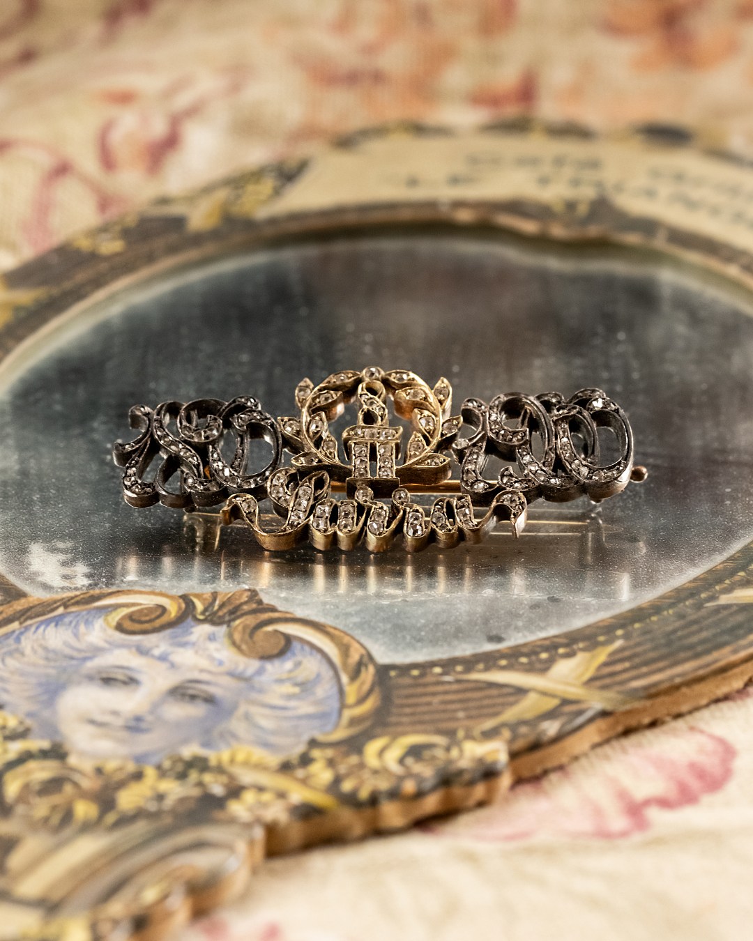 Take an inside look at Lynn Yaeger's vintage diamond jewelry collection, filled with historic and sentimental baubles.