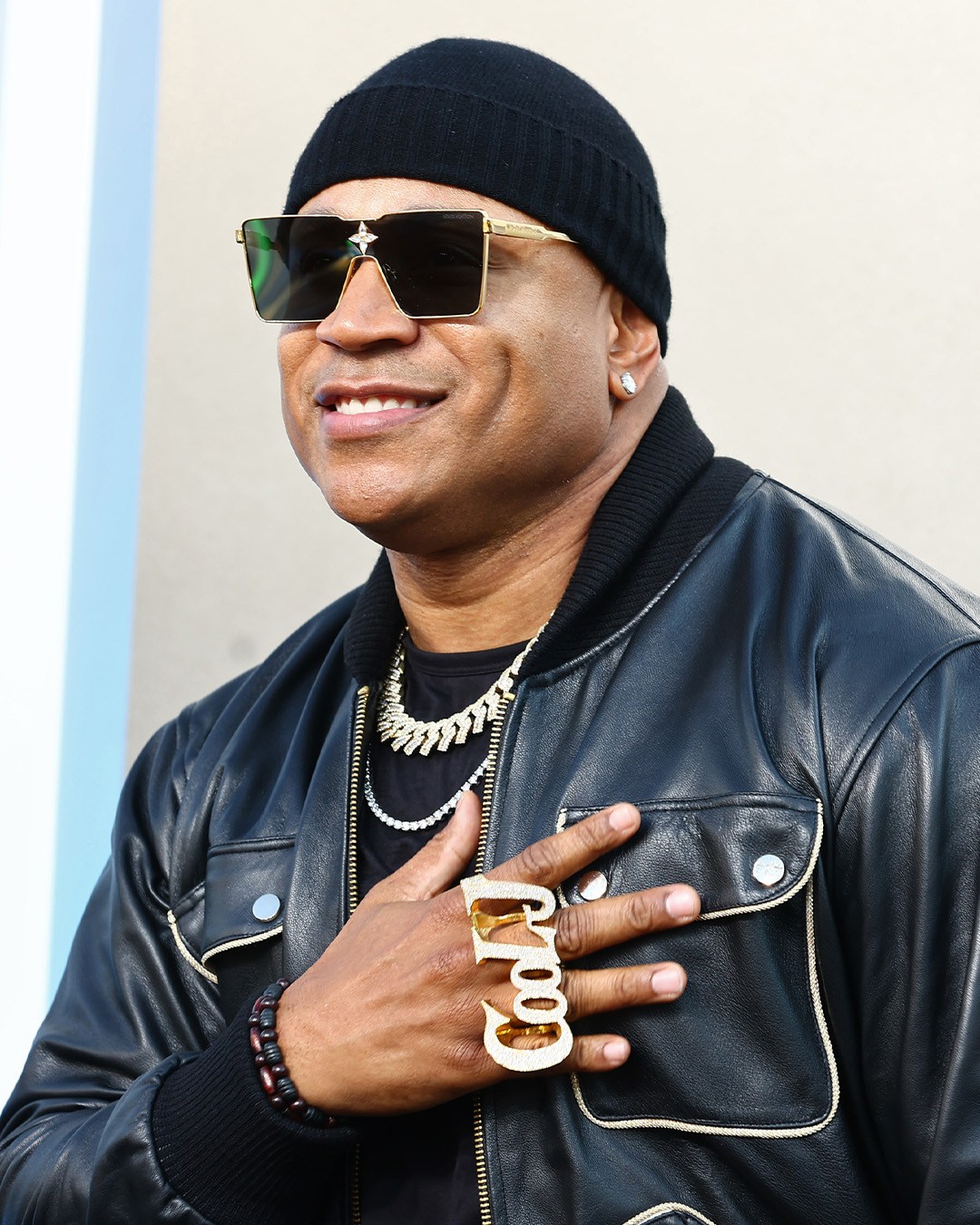 LL Cool J wears his "Cool J" diamond initial ring at the 2022 MTV VMAs on August 28, 2022. (Getty Images)