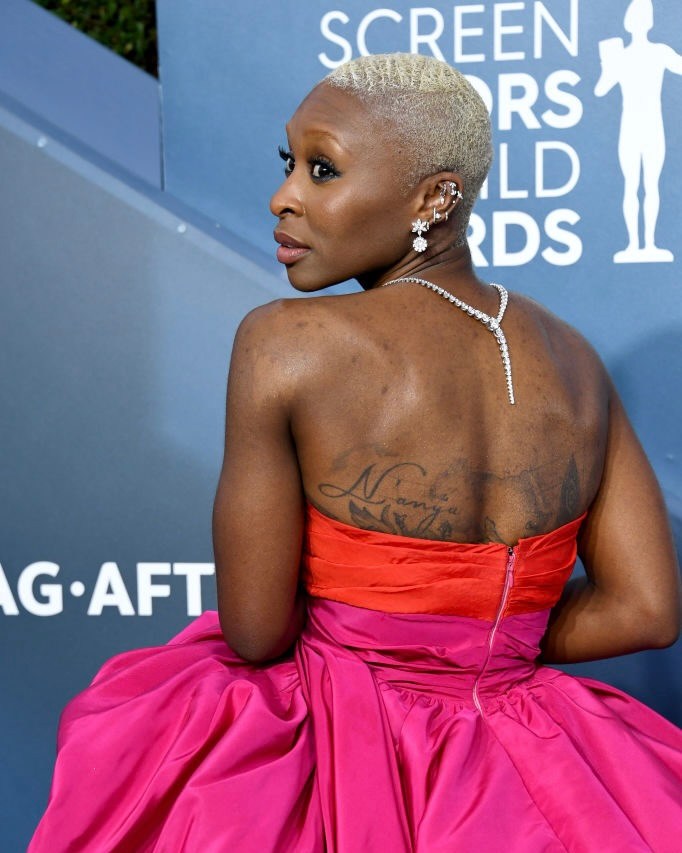 Cynthia Erivo Wore a Diamond Roberto Coin Back Necklace to the 2020 SAG Awards