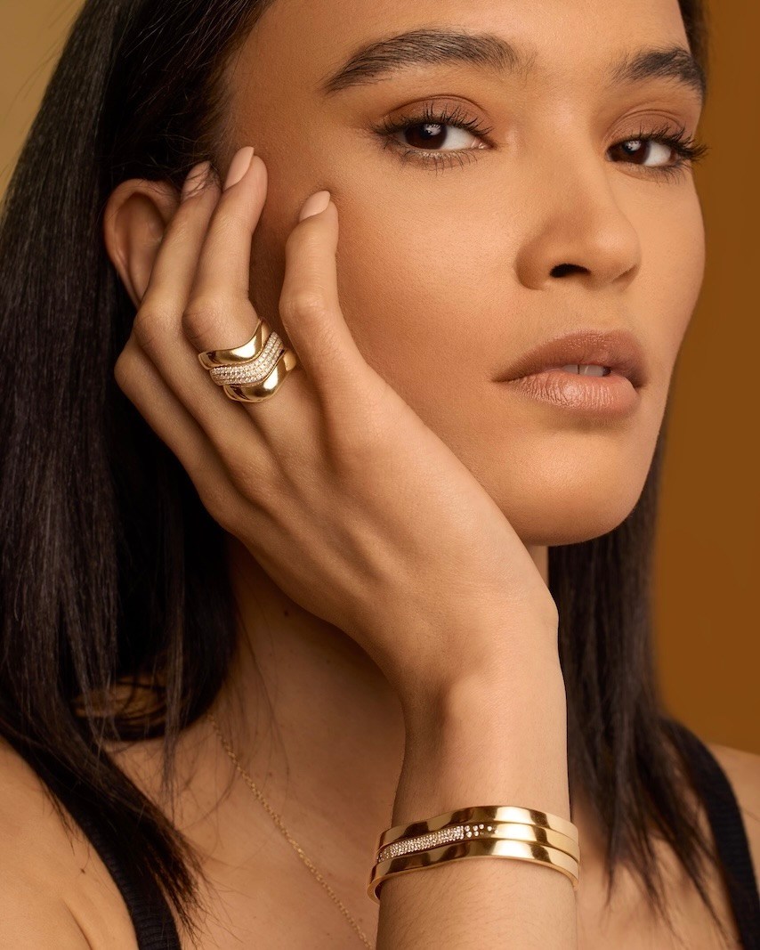 sustainable jewelry: designer Almasika