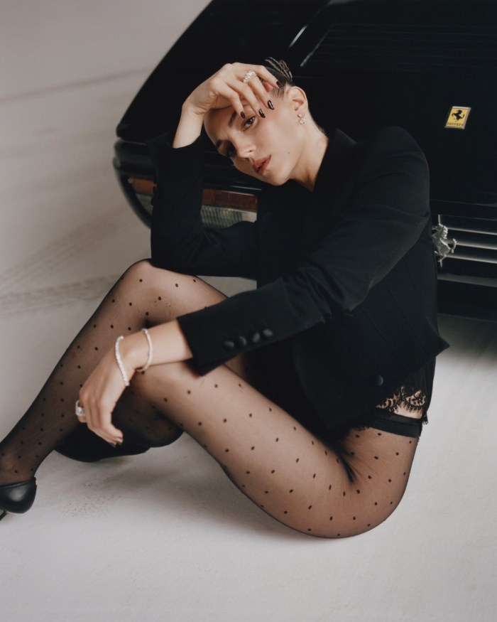 ELLA HUNT