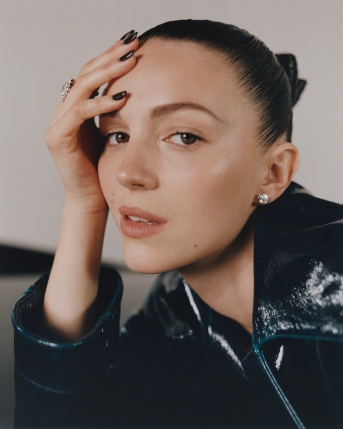 Ella HUNT