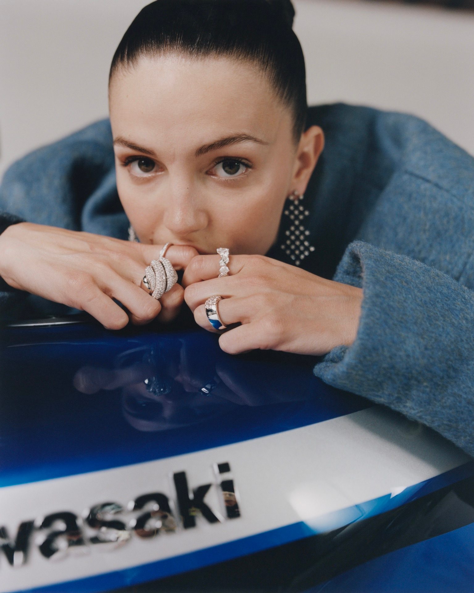 Ella Hunt wearing cocktail rings