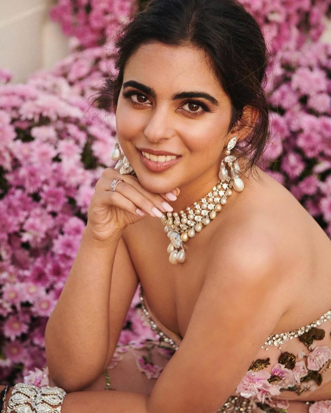 Isha Ambani in Viren Bhagat jewellery with pearls and diamonds.