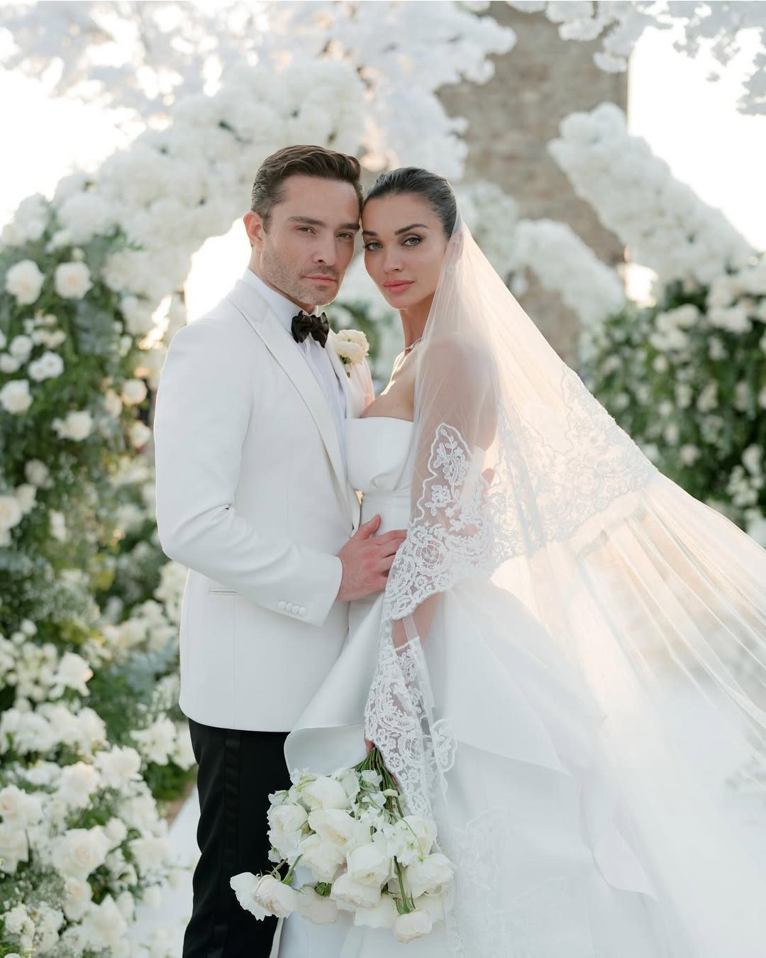 Amy Jackson in Ananya Malhotra diamond and pearl hoop earrings at her wedding.