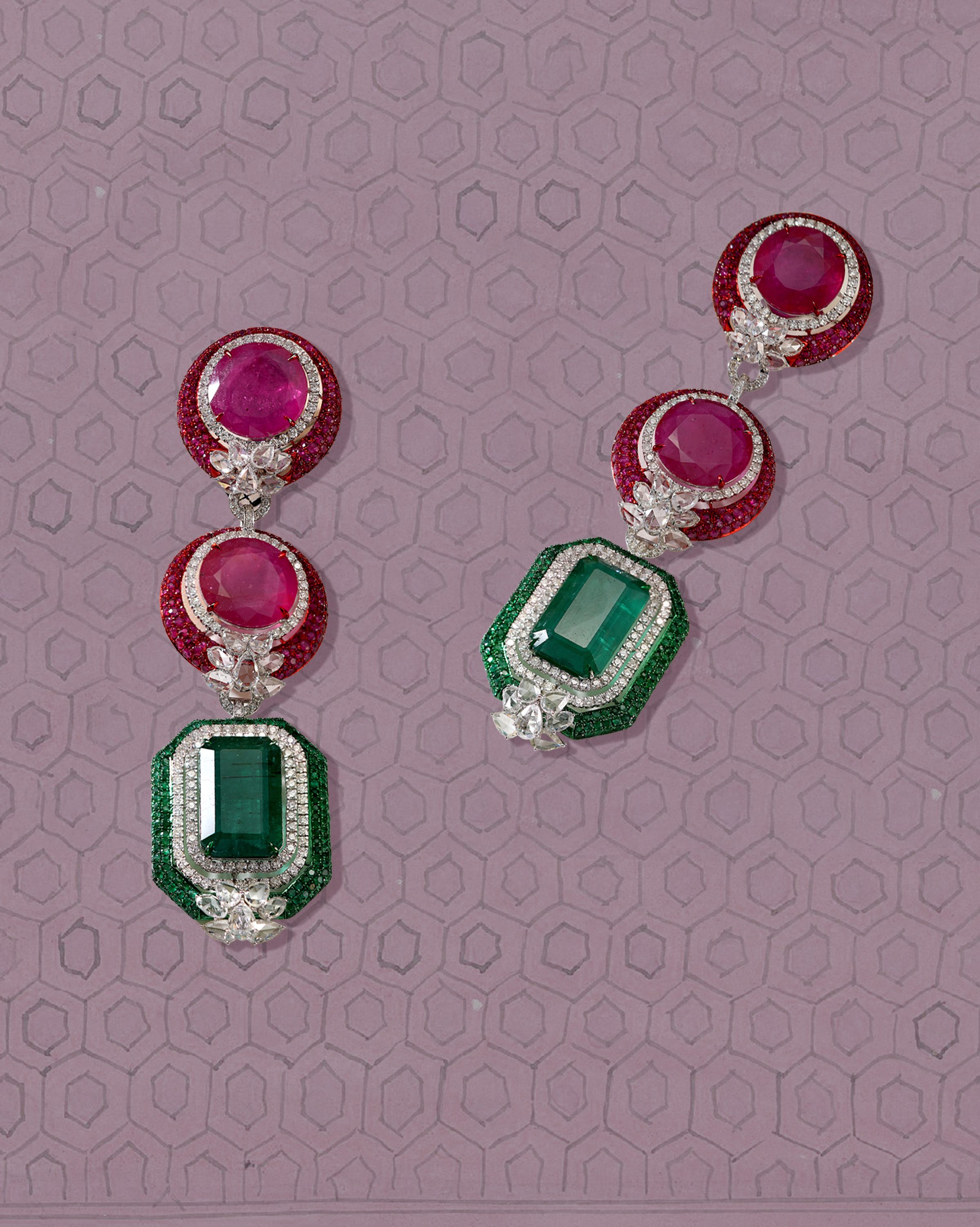 Tricolour gemstones in dazzling red, green, and white harmony