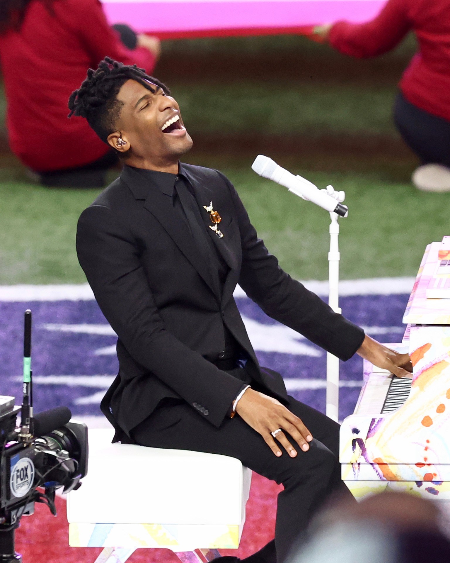 A History of Diamond Brooches: Kendrick Lamar Super Bowl 2025 Halftime Show Jon Batiste 