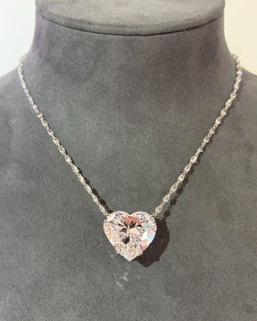 Pluczenik showcased a heart-shaped diamond necklace at the 2025 Centurion Jewelry Show