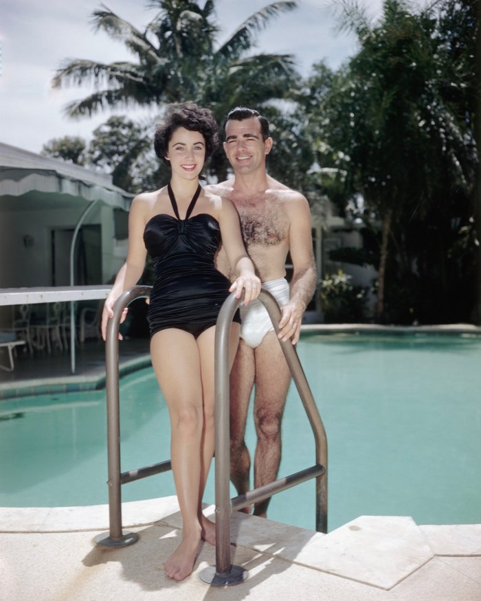 La première bague de fiançailles en diamant d'Elizabeth Taylor La bague de fiançailles offerte à Elizabeth Taylor par William Pawley Jr.
