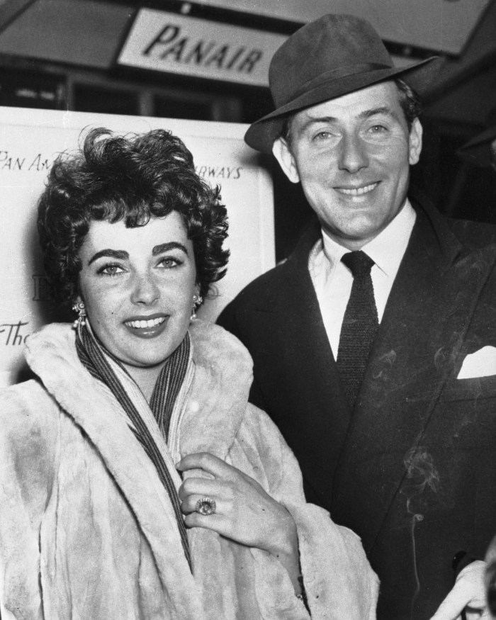 La collection de bagues de fiançailles d'Elizabeth Taylor : la bague de fiançailles offerte à Elizabeth Taylor par Michael Wilding