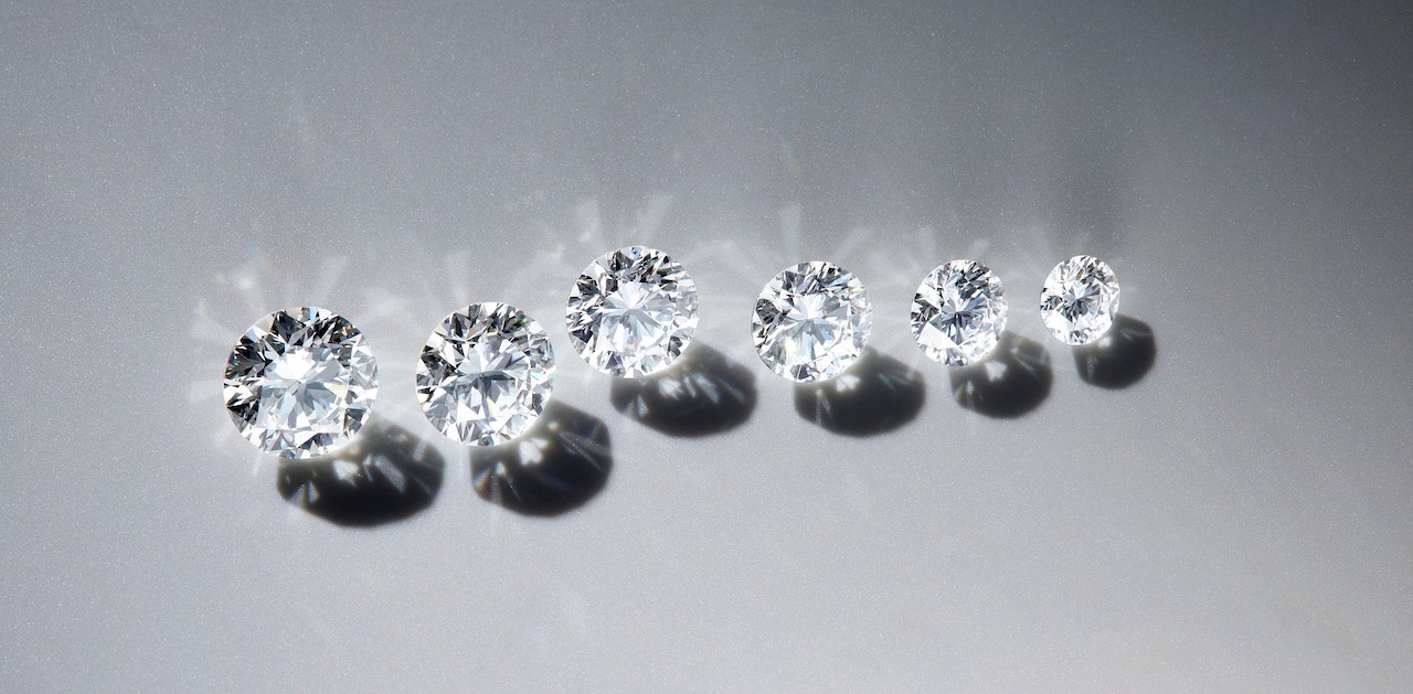 Diamond display showing different diamond carat weights