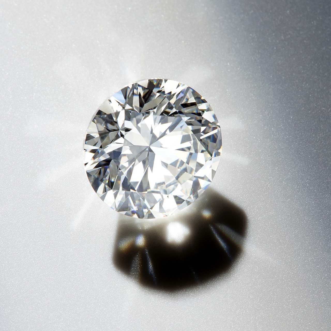 Diamond Value: What Affects Resale Prices