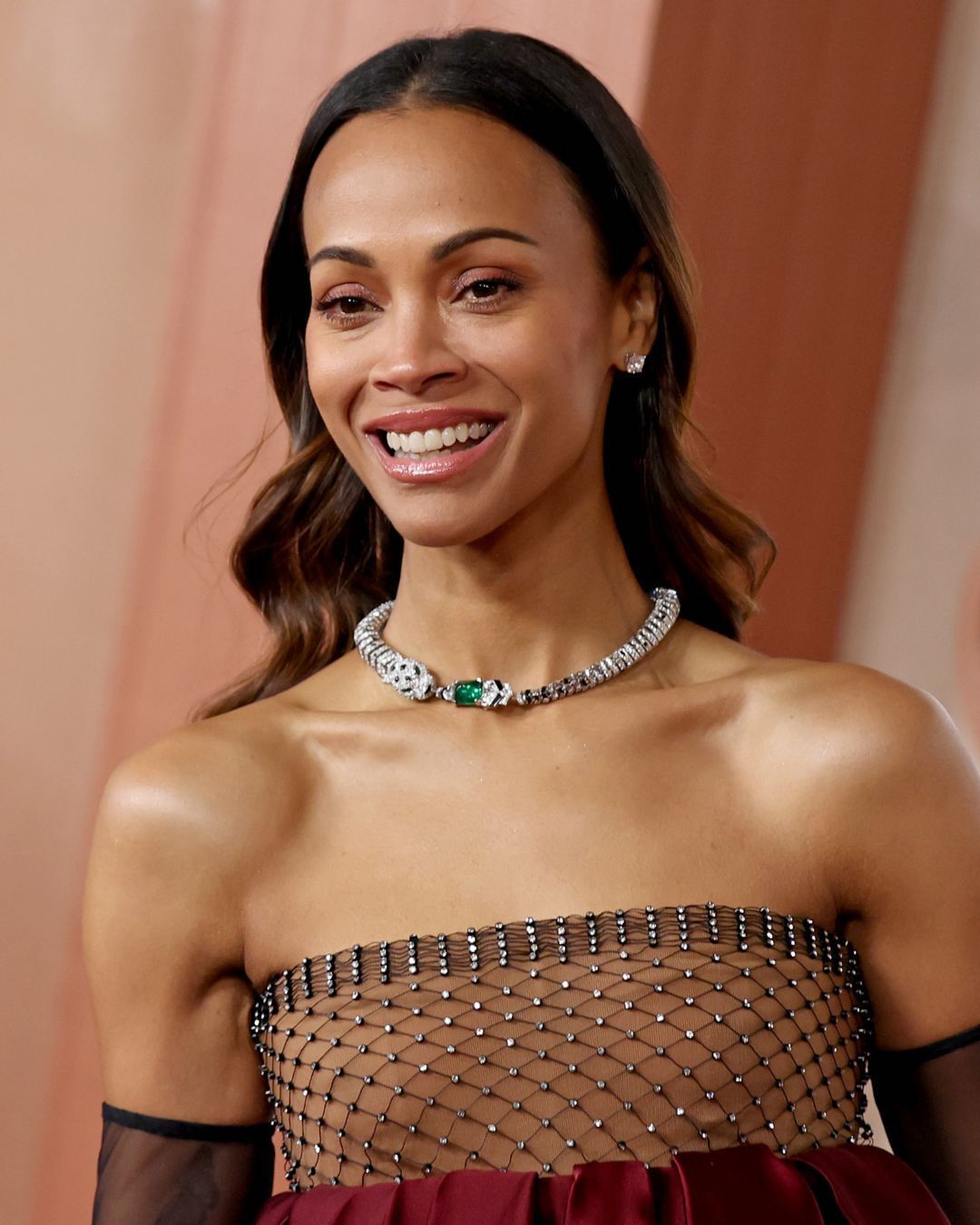 Oscars Jewelry: Zoe Saldaña
