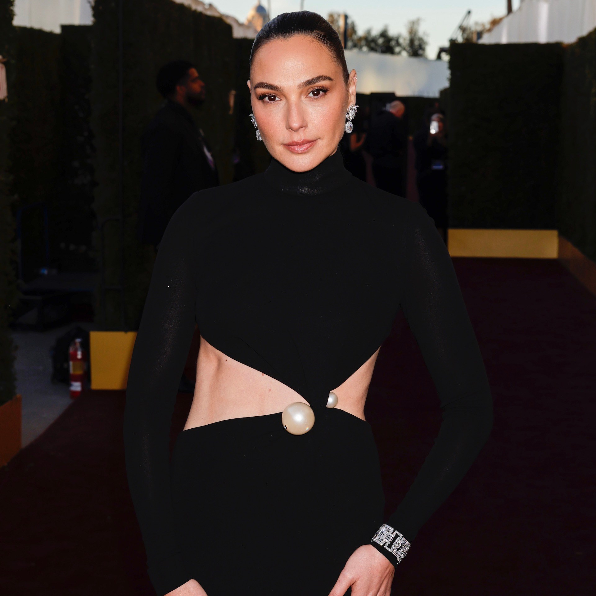 Gal Gadot Wore a Vintage Bracelet from the Tiffany & Co. Archives to the 2025 Golden Globes